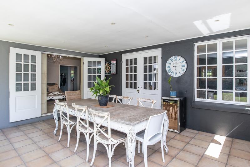 4 Bedroom Property for Sale in Constantia Western Cape